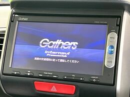 【純正ナビ】人気の純正ナビを装備。オーディオ機能も充実しており、Bluetooth接続すればお持ちのスマホやMP3プレイヤーの音楽を再生可能！毎日の運転がさらに楽しくなります！！