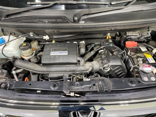 親切・丁寧な専門メカニックスタッフが応対！・車検・点検整備・事故等の修理などアフターサービスも安心。お車のカスタマイズもネクステージのサービススタッフまでご相談ください！