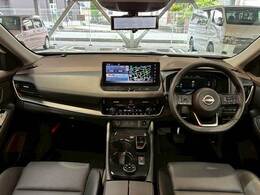 アイポイントが高く見晴らしの良い運転席です！
