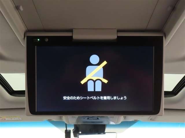 後席ディスプレイを装備しております。長時間の移動も楽しい時間を過ごせますよ。