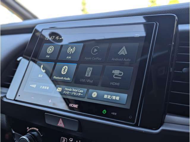 人気の純正ディスプレイオーディオを装備しております！使いやすさはもちろん、Bluetooth接続など充実のオーディオ機能でお出かけはもちろん、通勤や買い物など普段のドライブも楽しめます♪