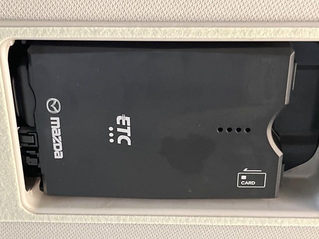 【ETC】高速道路の料金所をストレスなく通過！話題のスポットやサービスエリアに多い「スマートIC」利用時は必須のアイテムです。当店でセットアップを実施、ご納車当日からすぐにご利用いただけます！