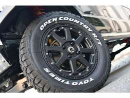 MLJホイールにオプカンタイヤの組み合わせ。勿論、組み合わせはSコンプリートメニューの中からご自由に選べます。