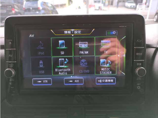 【店舗最寄りの駅まで送迎致します！】ご来店時に公共交通機関をご利用の際は、店舗最寄りの指定駅までお待たせすることなく無料で送迎致します。最寄駅をご案内致しますので、ぜひお気軽にお問合せ下さい。