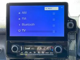 全国10.000台の保有在庫の中から、厳選したオススメ車両を店頭にて展示致しております。国産車のみならず、輸入車の展示にも力を入れております。こだわり派のお客様にもご満足頂ける在庫を揃えております。