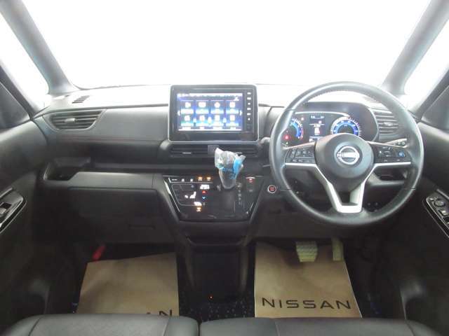 視界良好で運転しやすい車ですロングドライブにも最適です