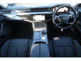 【認定中古車】Audi専門のテクニシャンが、100項目にもおよぶ精密な点検を実施。すべてをクリアしたAudi車のみが対象となります。