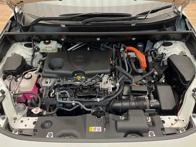 親切・丁寧な専門メカニックスタッフが応対！・車検・点検整備・事故等の修理などアフターサービスも安心。お車のカスタマイズもネクステージのサービススタッフまでご相談ください！