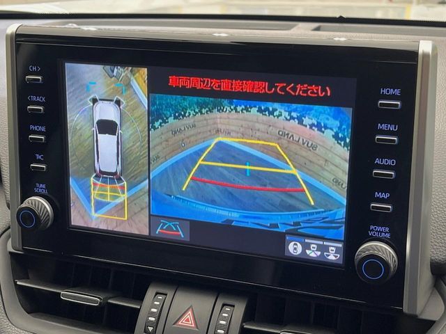 【パノラミックビューモニター】専用のカメラにより、上から見下ろしたような視点で360度クルマの周囲を確認することができます☆死角部分も確認しやすく、狭い場所での切り返しや駐車もスムーズに行えます。