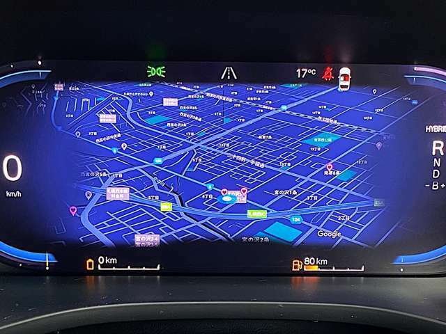 ◆見やすさ重視のドライバーディスプレイ。視線を大きくずらすことのないよう、メーターの中央にはマップも表示可能