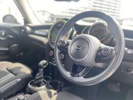 LIBERALAは、輸入車選びの新たなスタイルを提案するインポート・セレクト・ブランドです。オーナー様となる方がクルマから直接感じる感性を第一にした、適切な一台との出会いをコーディネートいたします。