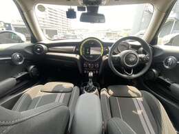 BMW、メルセデス、アウディといったドイツのプレミアムブランドをはじめとした、各種輸入車ブランドを同時に比較することができます。