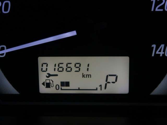 走行距離もまだ1万キロ台なので長くお乗り頂けますよ♪
