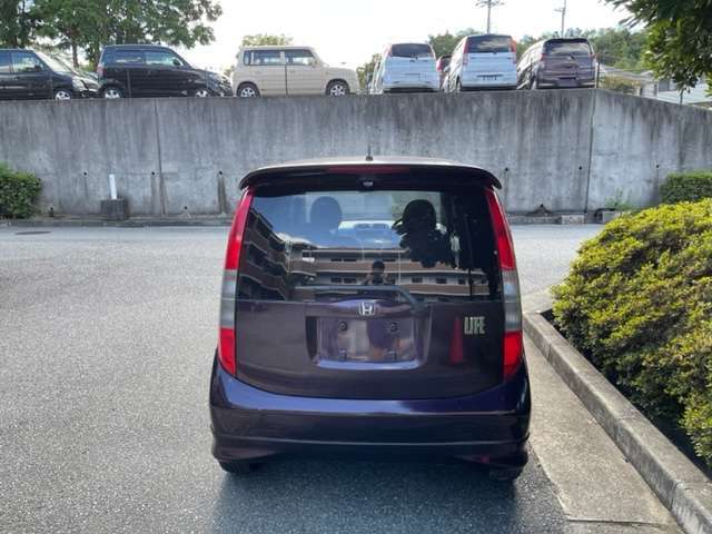 口コミを是非ご覧くださいませ。当社は月に20台～25台平均で販売させていただいておりますが強制ではなく、口コミはお客様が入れてくれるものなので月に口コミ件数は1件あるか無いかです。しかし本物です(^^)