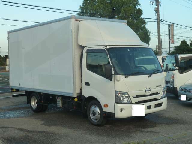 当社は車買取強化店です。高年式車はもちろん、潰れたままの車、不動車、何でも買い取りますのでぜひご相談下さい。