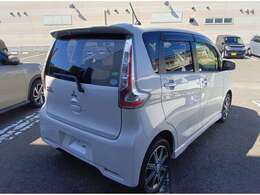 各メーカーの軽自動車をじっくり比較できるのも当店のポイントです！