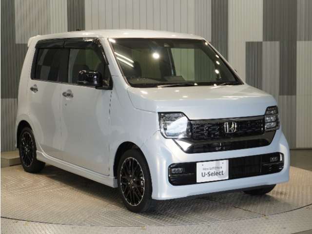 車検・点検整備もお任せ下さい。ホンダ車を知り尽したエキスパートサービスエンジニアがご対応させて頂きます。