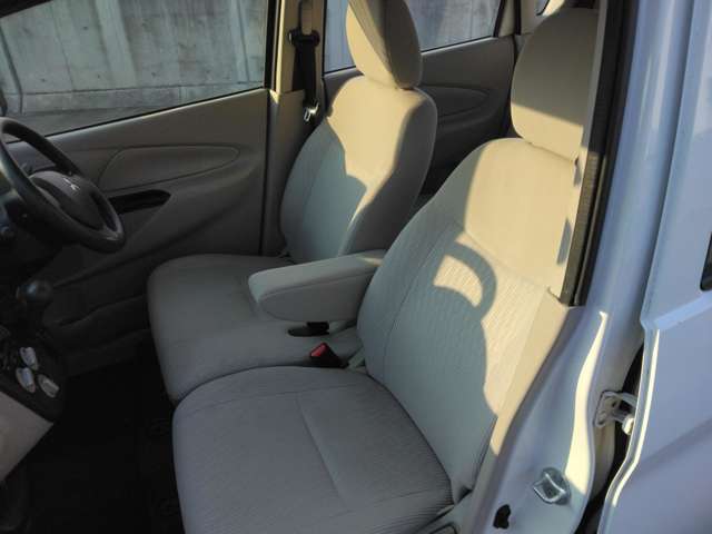 フロントシート。