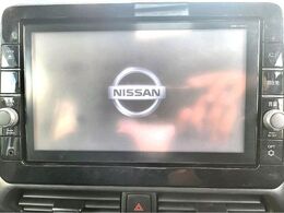 【インテリジェントエマージェンシーブレーキ】フロントカメラで前方の車両や歩行者を検知。衝突しそうな時は衝突被害軽減ブレーキが作動、衝突回避をサポート。より安全にドライブをお楽しみいただけます。