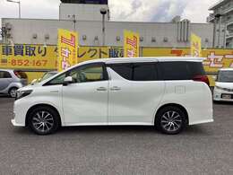 自社ディーラー工場での整備後にお納めさせていただきますのでアフターサービスも安心！任せて下さい！　フリーダイヤル　0120-852-167　《カーセブン高須店》までお電話を！