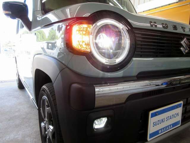 LEDヘッドライト＆LEDフォグライトで暗い夜道のドライブも安全安心です☆