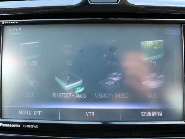 ナビ搭載ですので道に迷うことなく楽しくドライブ！Bluetooth接続も可能☆