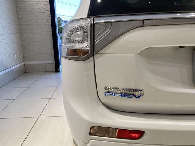 車両保管専用駐車場に移動している場合もございますので、現車確認の際には事前にご一報をいただけると、お待たせせずに現車確認が出来ます！