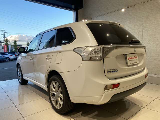 ご希望のお車が無い場合・・・当店オススメのオークション代行！！全国からご希望の車両を取り寄せることが出来ます！まずはご相談を♪