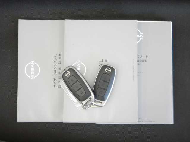 最新の入庫・販売情報などは当社ホームページhttp://www.carparco.comまで☆