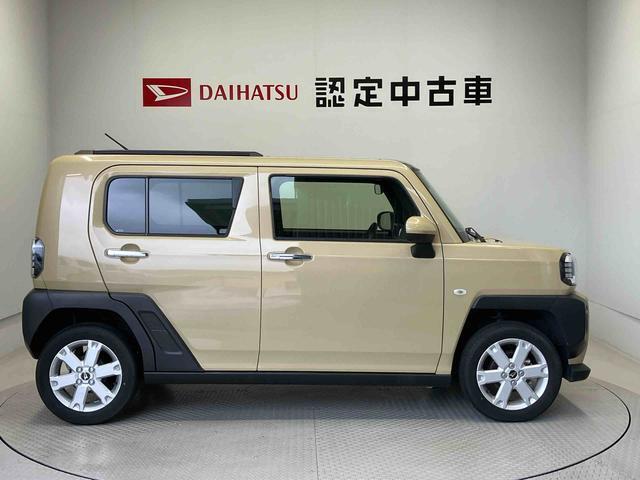 車両右側面からの写真になります。車をご覧になりたい時はお気軽に最寄りの店舗へご相談下さい。