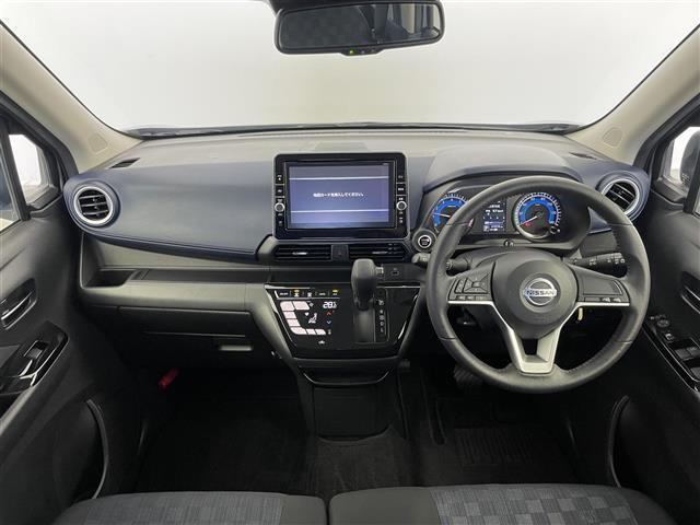 【インパネ全体】全方位で視界が広く、高い目線で運転もしやすいです！