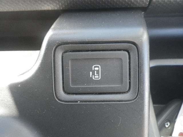 片側電動スライドドア