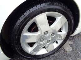 純正アルミ！タイヤも充分にあります。