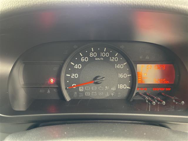 【スピードメーター】メーターがシンプルで見やすく運転しやすいですね！