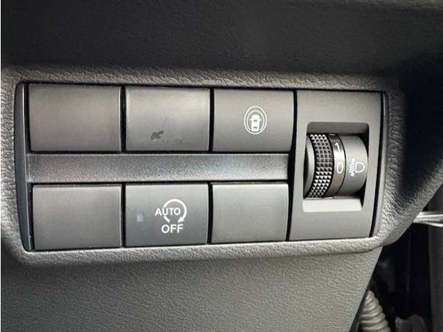 【運転席操作部】運転に役立つ機能ばかり！快適なドライブにしてくれること間違いなし！！