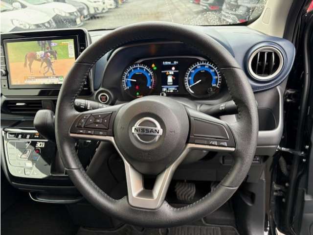 【ハンドル】便利な機能がたくさん。ご不明な点などお問い合わせくださいませ。