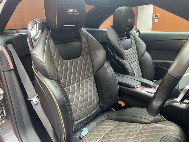 安心してカーライフを始めていただくことが出来るよう、納車前にディーラー整備工場もしくは熟練メカニックが在籍する輸入車専門の整備工場にて点検を行い、必要な整備を実施いたします。