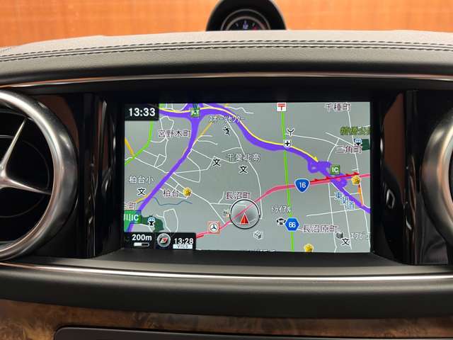 ご納車から最長5年保証もご用意しております。走行距離は無制限です。詳細はお問い合わせ下さい。遠方の方もご安心ください。全国のLIBERALA、ガリバー店舗でもアフターサービスを行っております。