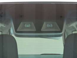 このカメラで障害物等を探知します。レーダーブレーキもついているのでいざというときに安心です。