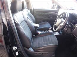 アルパイン11型ナビ☆マルチアラウンドモニター☆サンルーフ☆FCM☆BSM☆ACC☆パワーバックドア☆ルーフレール☆前後ドラレコ☆ETC☆オートハイビーム☆LEDヘッドライト☆ハーフレザーシート☆禁煙