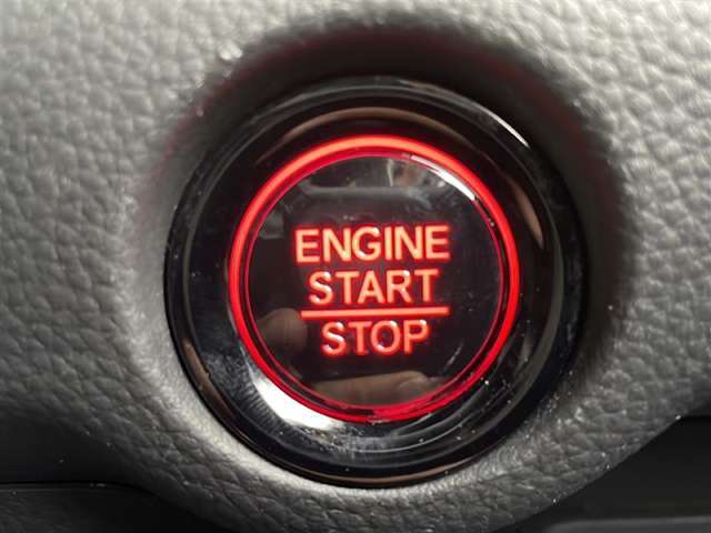 プロのこだわりのクリーニングで清潔なおクルマでご納車させて頂いております！