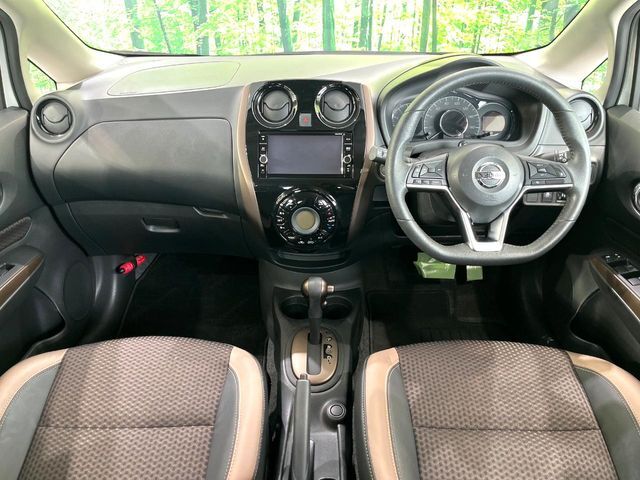 グループ総在庫数約30，000台！！全国の系列店からメーカー・車種問わずご紹介出来るので、あなたにピッタリのお車が見つかるはずです♪まずはお問い合わせ下さい☆