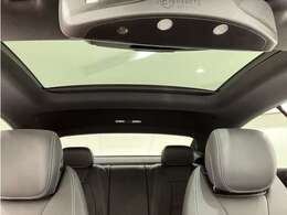 【ユーズドカーウェルカムプラン（残価設定型ローン）】ローン元金の一部を最終回のお支払いまで据え置き、毎月のお支払いを軽減するローンプランです。