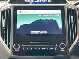 【純正ナビ】人気の純正ナビを装備。オーディオ機能も充実しており、Bluetooth接続すればお持ちのスマホやMP3プレイヤーの音楽を再生可能！毎日の運転がさらに楽しくなります！！