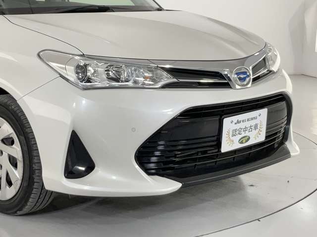 当店では仕入れた車両を撮影スタジオ完備の商品管理センターにて室内クリーニングや外装の磨き施工等、徹底した商品車仕上げを行っております。