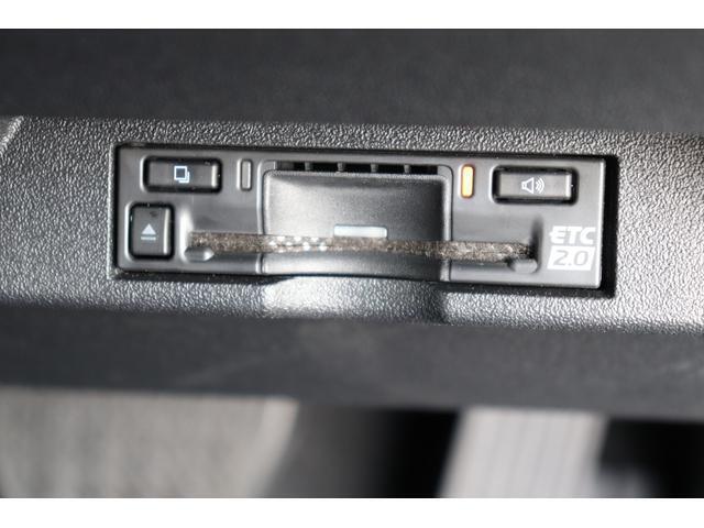 ETC2.0もついて後々の手間や出費も考えなくて済むのがうれしいです♪高速道路通行時には料金所で手間取らなくてラクラク走行♪通行時間によっては更にお得に♪