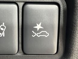 【三菱e-Assist】走行中に前方の車両等を認識し、衝突しそうな時は警報とブレーキで衝突回避と被害軽減をアシスト。より安全にドライブをお楽しみいただけます。