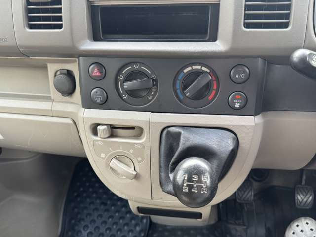 中古車なので新車並の保証がずっと、、、という訳にはいきません。。ですが！！！保証がなくても協力はできます！どうか末永くお付き合いができるよう、購入後も何なりとご相談、車検、修理お申し付けください♪♪