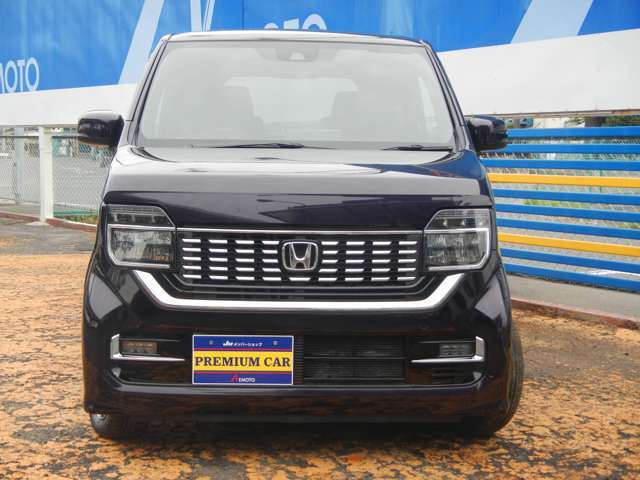 車の正面の画像です。