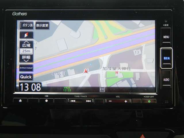 ギャザズメモリーナビ＆フルセグTVを装備です。